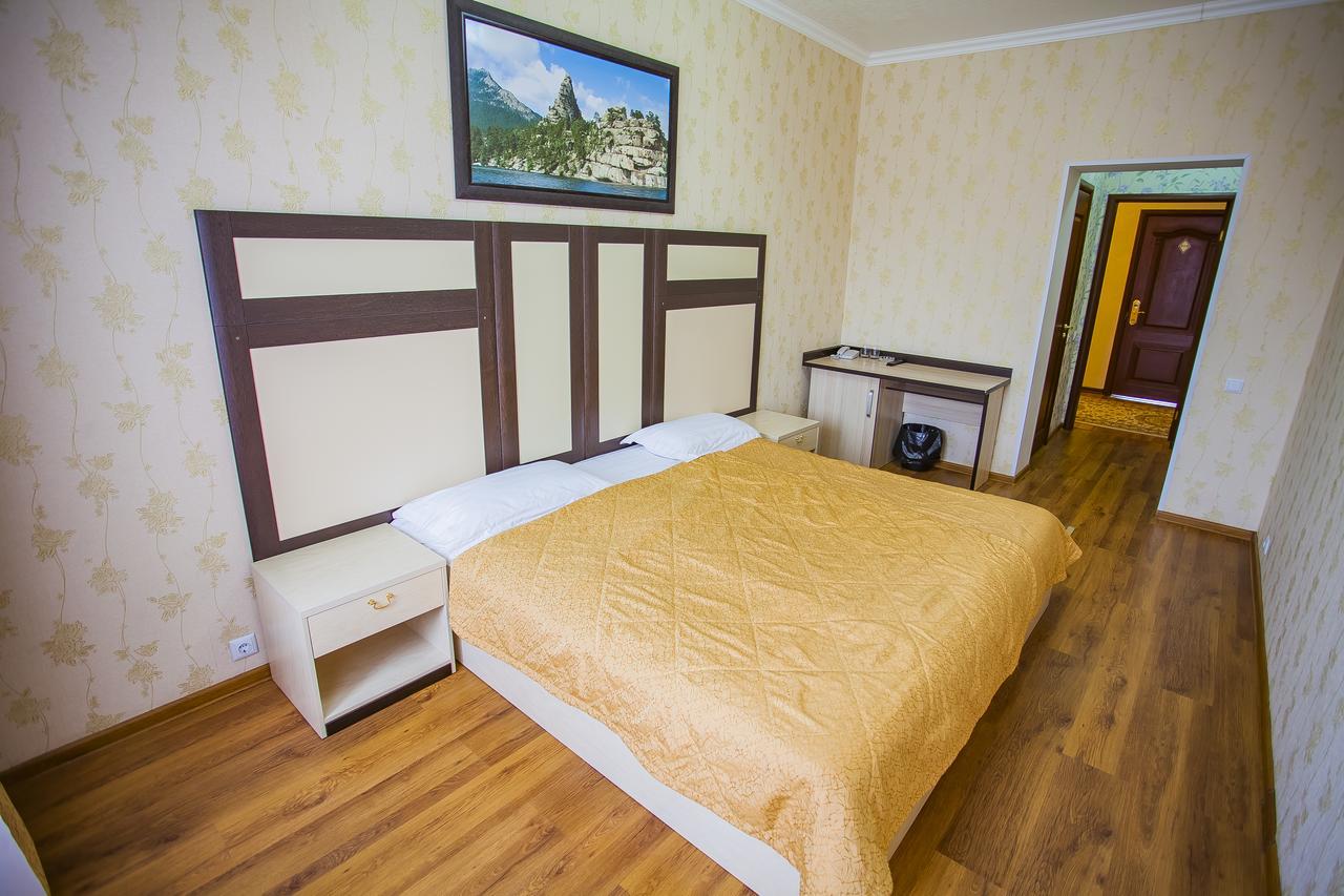 Jumbaktas Borovoe Hotel Bagian luar foto